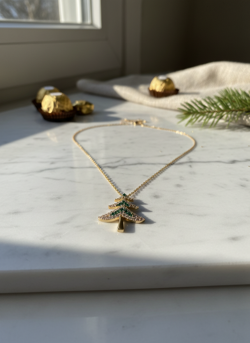 Çam Ağacı Kolye - Lifestyle